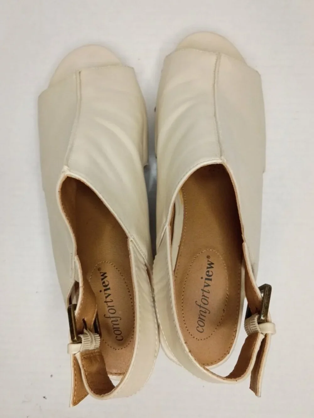 Comfortview Alaya Ivory Studded Cork Wedge Sandals Women's Size 8.5WW